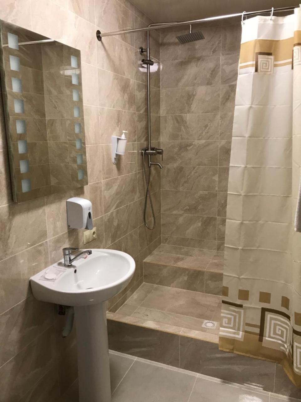 Отель Мишель Kharkiv Extérieur photo